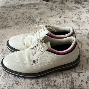 G4 Gallivanter Shoes Men’s 7 Women’s 9